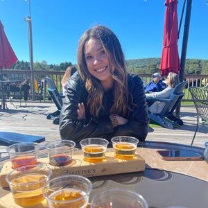 Meet your Posher, Sabrina